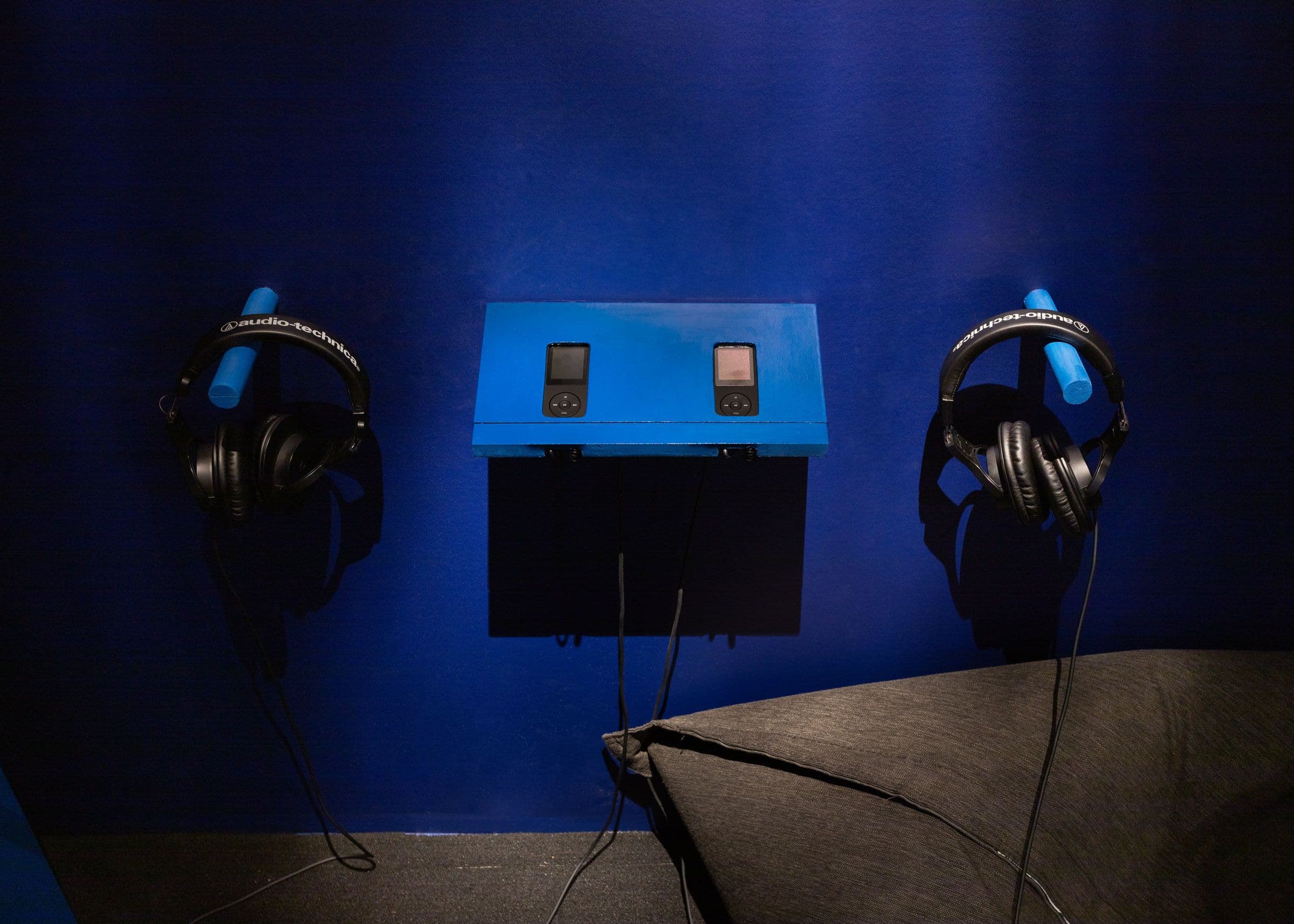 Charles Campbell, How many colours has the sea, 2024. Co-commissioned by the Toronto Biennial of Art and the National Gallery of Canada. Installation view: The Power Plant, Toronto, 2024. Photo: LF Documentation.