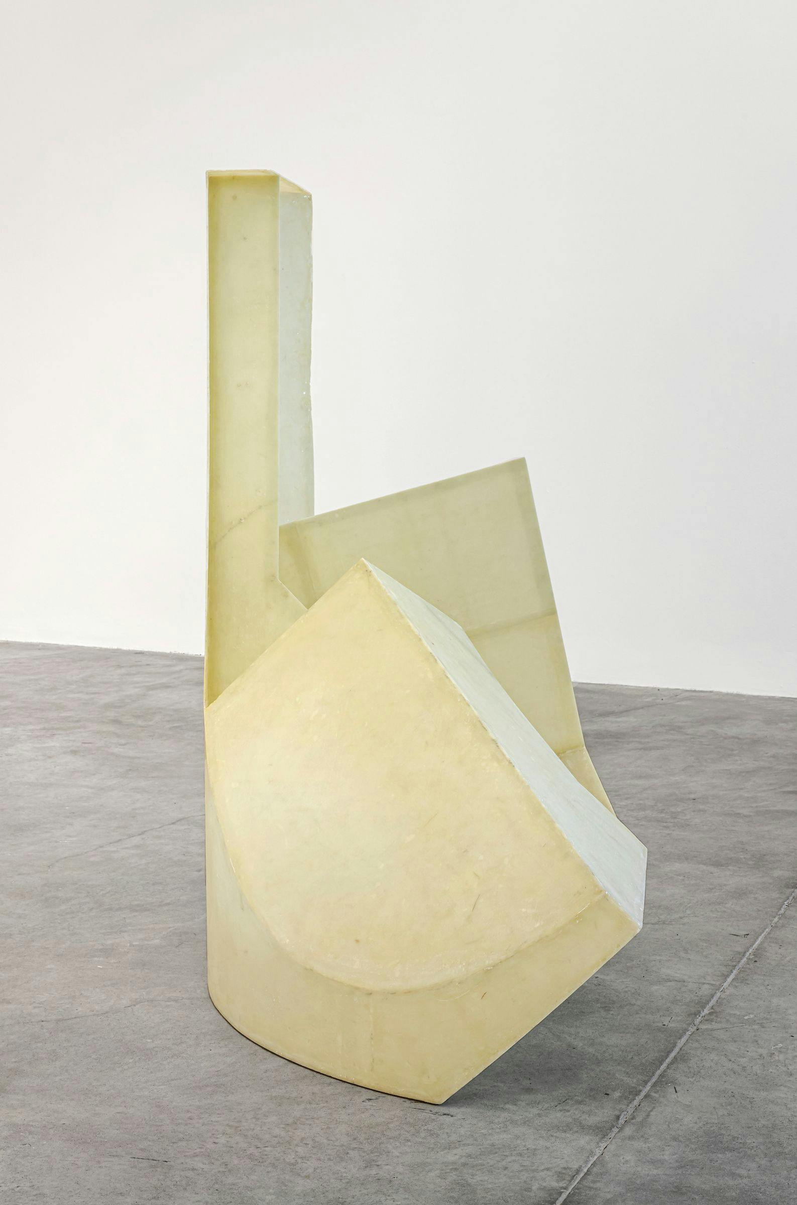 Jen Aikten, Altered Cylinder C (Standing), 2023. Epoxy resin and fibreglass cloth. Commissioned by The Power Plant, 2023. Courtesy the artist, Nicholas Meltivier Gallery, Toronto, and TrépanierBaer, Calgary. Photo: Toni Hafkenscheid.