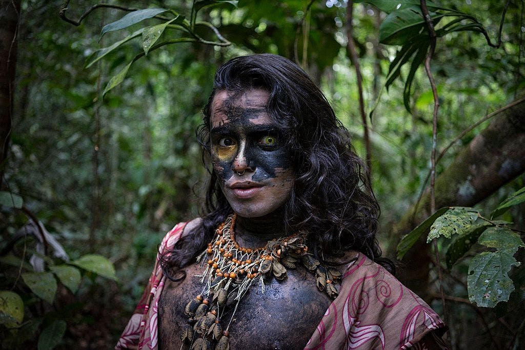 Emerson Munduruku as Uýra